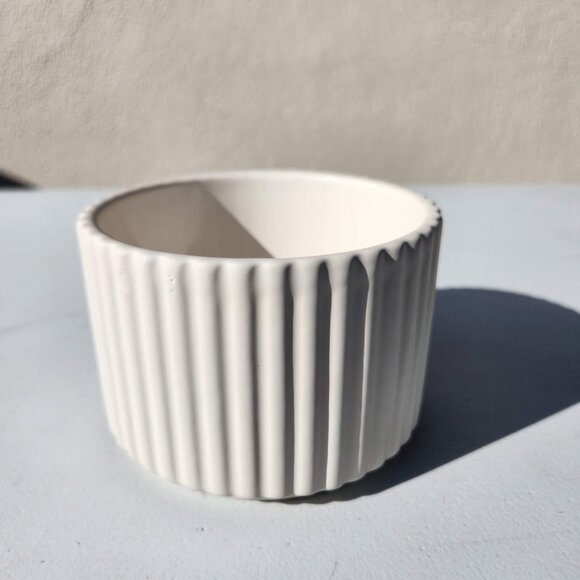 New White Ribbed Bowl Matte Ceramic Pottery Dining Salt Bowl Bathroom Accessory - Picture 3 of 14